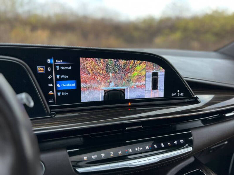 2021 Cadillac Escalade Sport