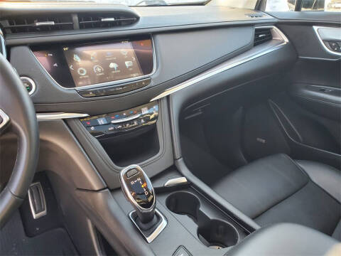 2018 Cadillac XT5 Premium Luxury