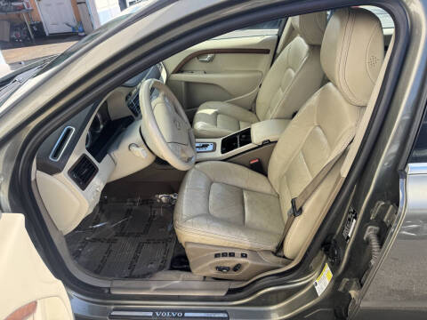 2010 Volvo XC70 3.2