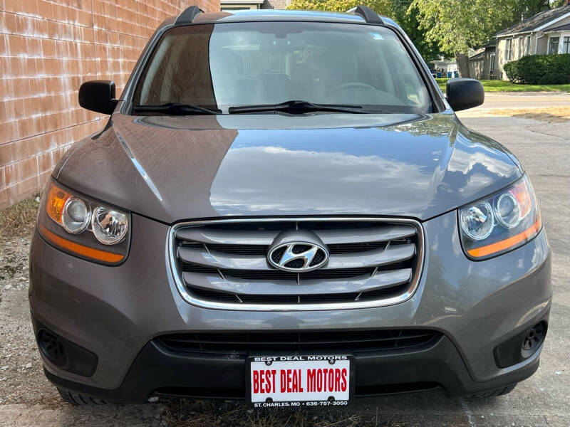 2010 Hyundai Santa Fe for sale at Best Deal Motors in Saint Charles MO
