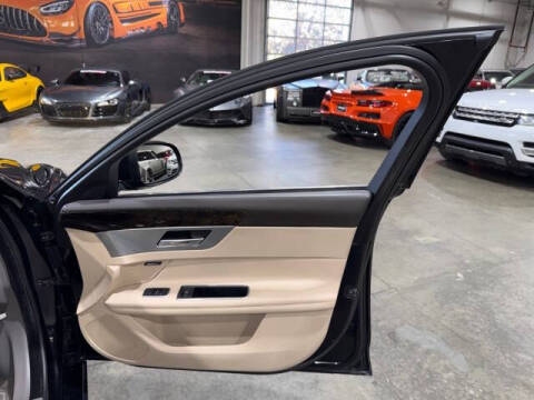 2016 Jaguar XF 35t Prestige