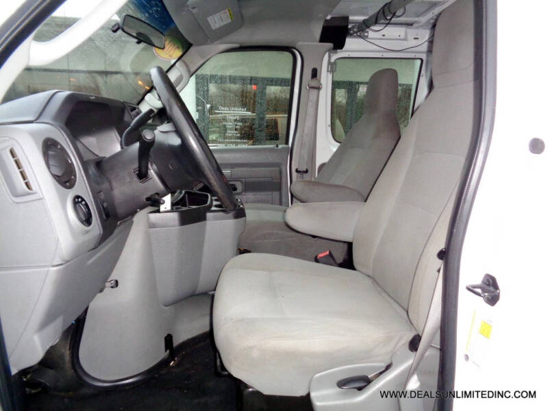 2014 Ford E-Series E-250