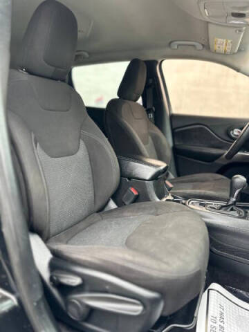 2019 Jeep Cherokee Latitude