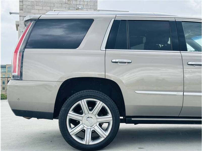 2019 Cadillac Escalade Premium Luxury