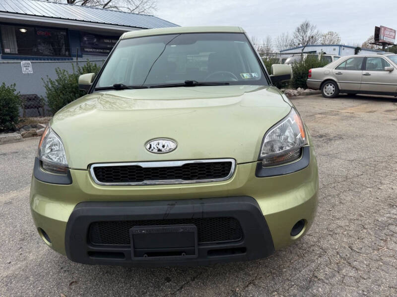 2010 Kia Soul +