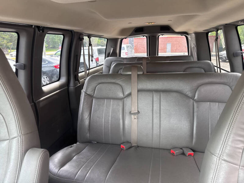 2017 Chevrolet Express LS 2500