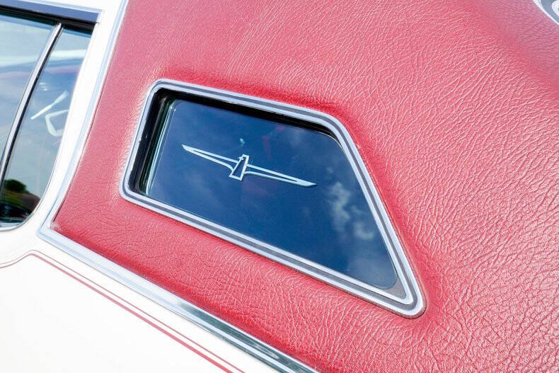 1976 Ford Thunderbird