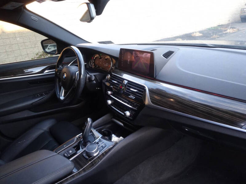 2019 BMW 5 Series 530i xDrive