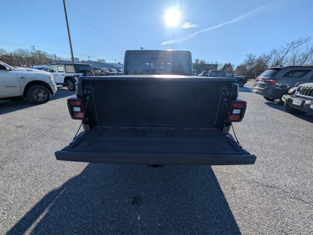 2026 Jeep Gladiator Willys