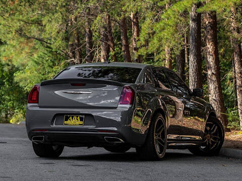 2017 Chrysler 300