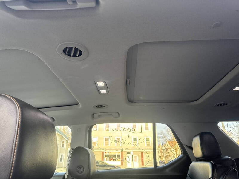 2021 Chevrolet Traverse RS