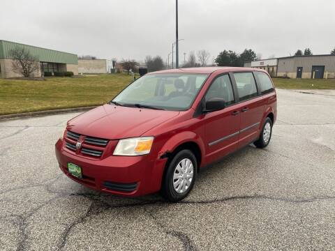 2008 Dodge Grand Caravan for sale at JE Autoworks LLC in Willoughby OH
