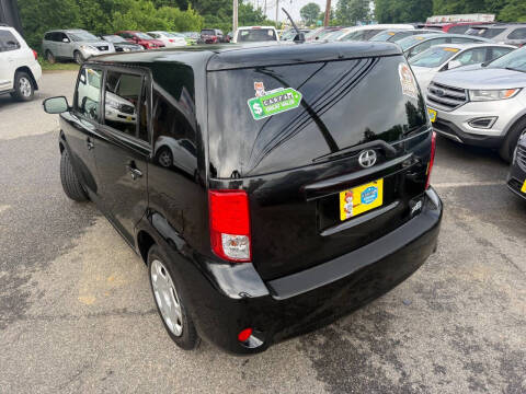 2012 Scion xB Release Series 9.0