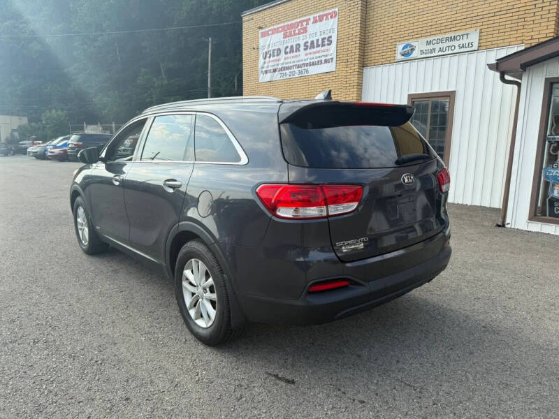 2016 Kia Sorento LX