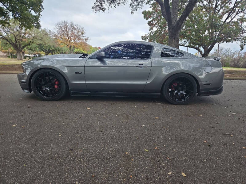 2011 Ford Mustang GT photo 7