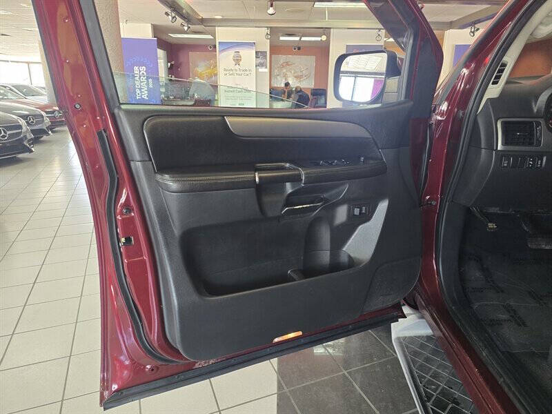 2012 Nissan Armada SV