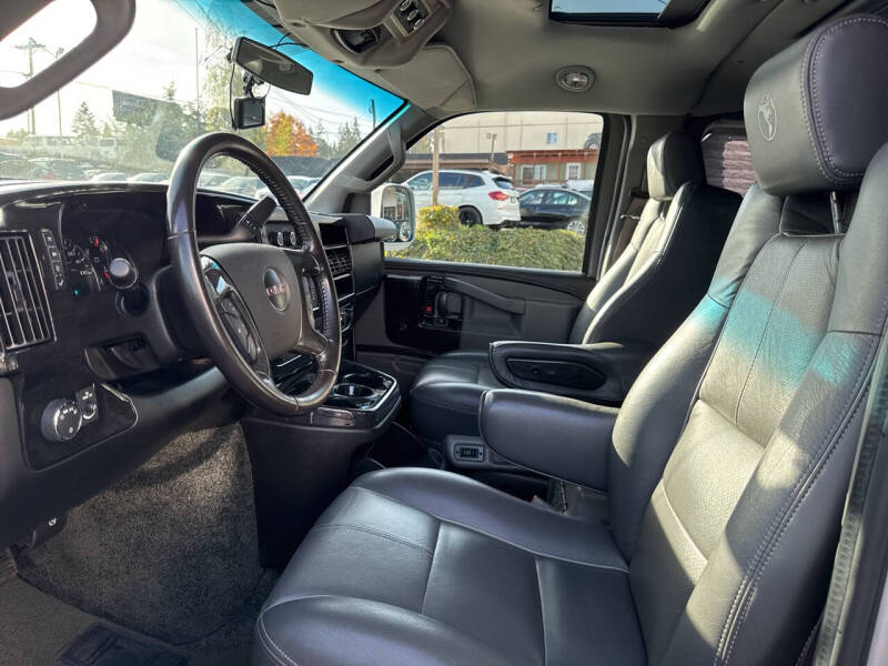 2017 GMC Savana 2500