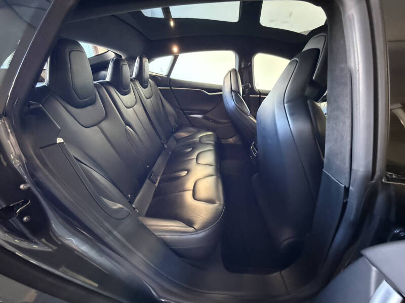 2017 Tesla Model S 75D