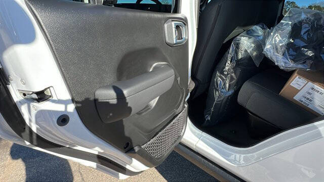 2026 Jeep Gladiator Willys