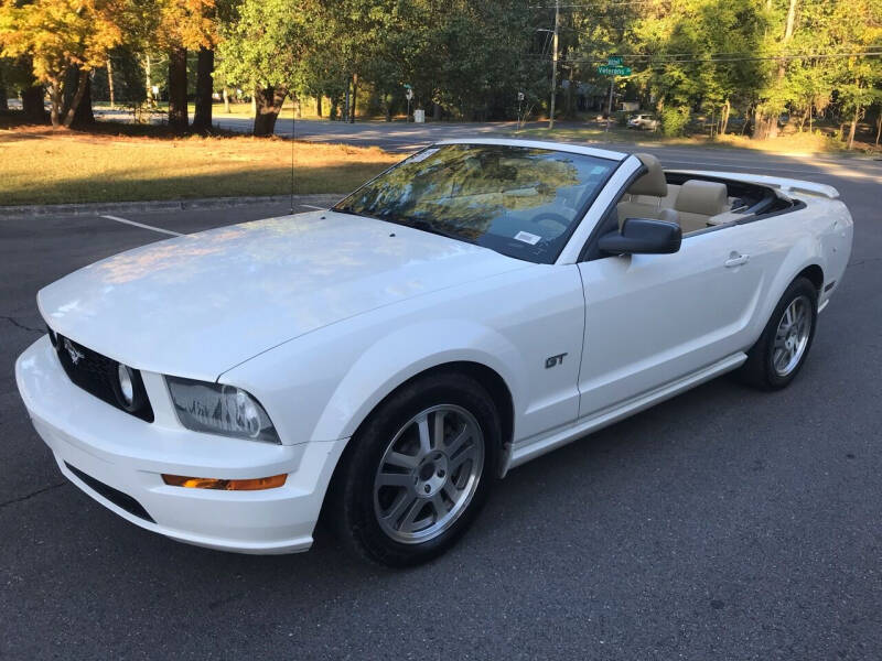 2005 Ford Mustang for sale at Global Imports of Dalton LLC in Dalton GA