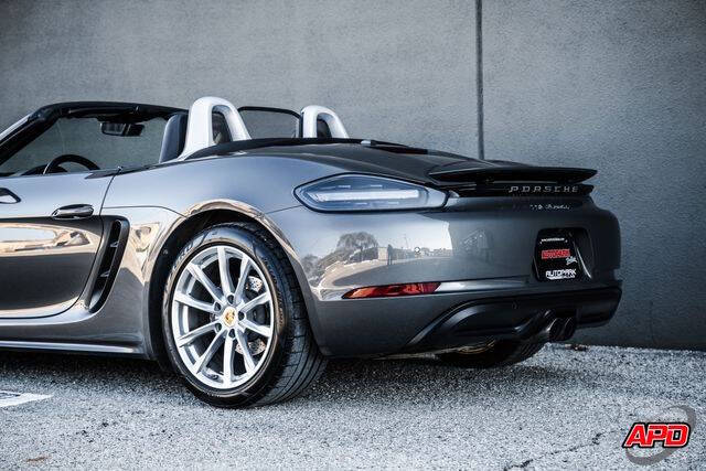 2021 Porsche 718 Boxster