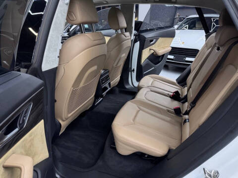 2020 Audi Q8 quattro Prestige 55 TFSI