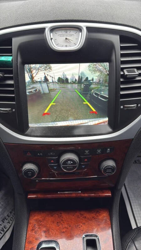 2012 Chrysler 300 Limited