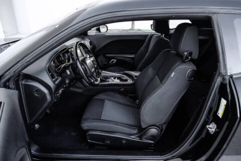 2022 Dodge Challenger SXT