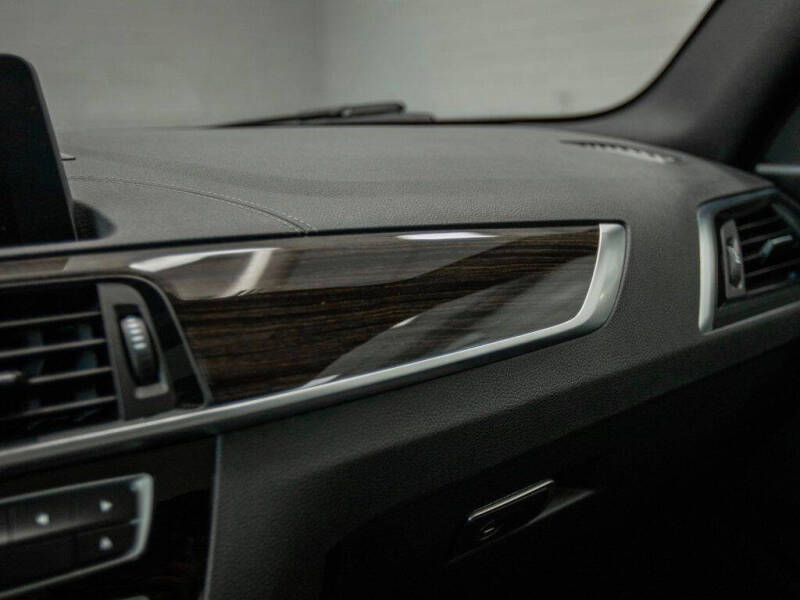 2020 BMW 2 Series 230i