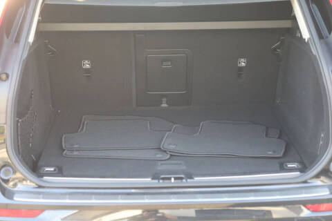 2023 Volvo XC60 B5 Ultimate Bright Theme