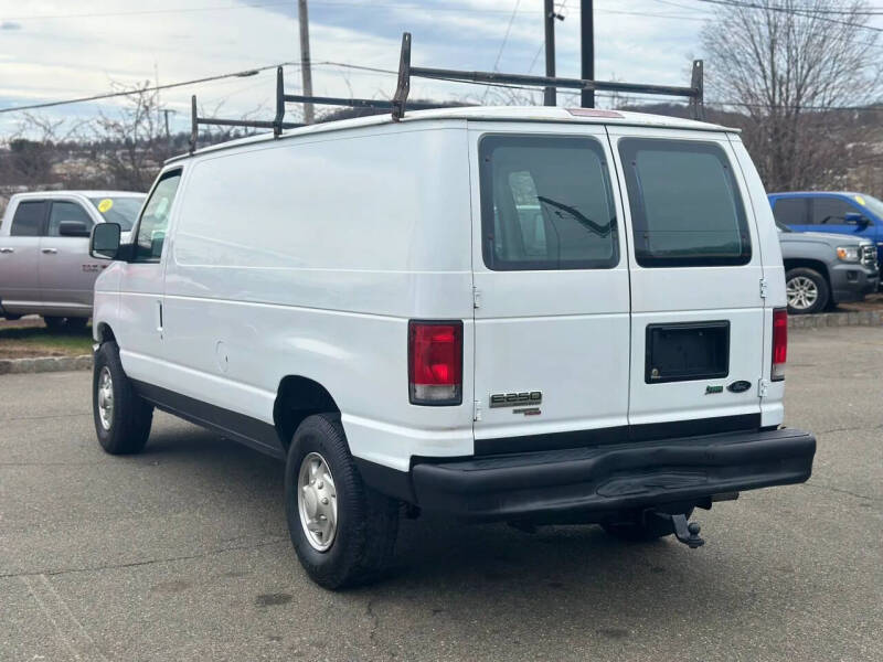 2014 Ford E-Series E-250