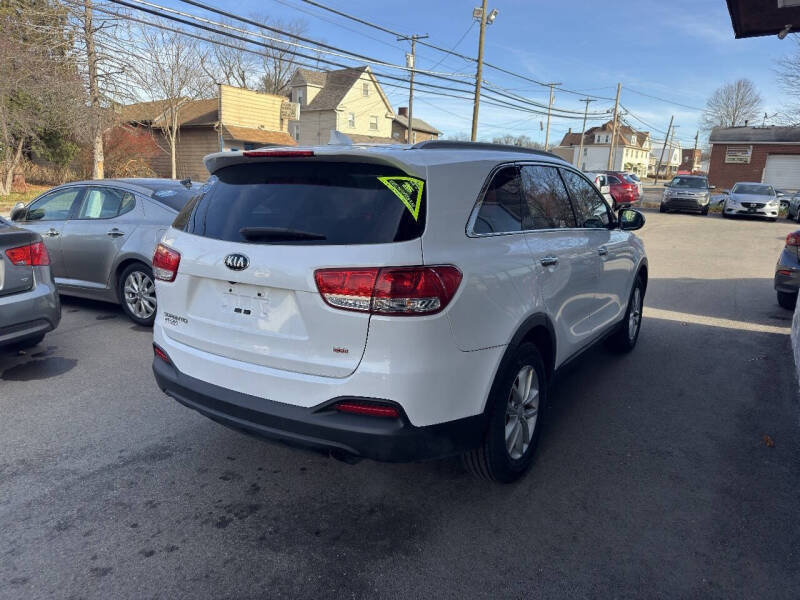 2016 Kia Sorento LX