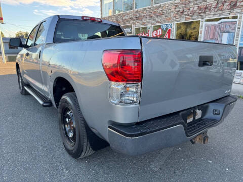 2013 Toyota Tundra Grade