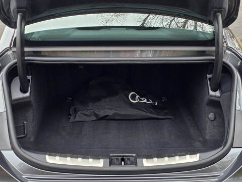 2023 Audi e-tron GT quattro Prestige