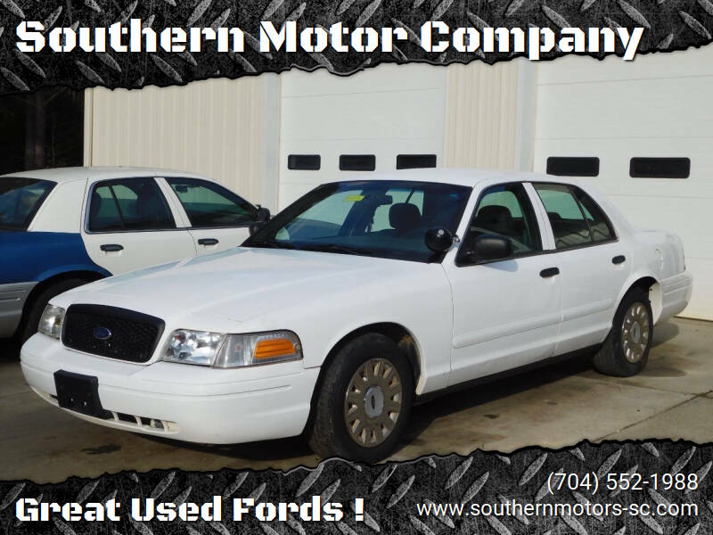 2004 Ford Crown Victoria for sale at Southern Motor Company in Lancaster SC