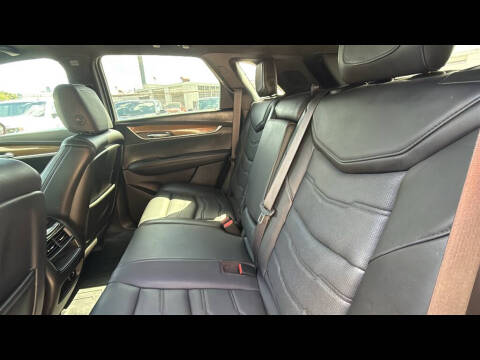 2017 Cadillac XT5 Platinum