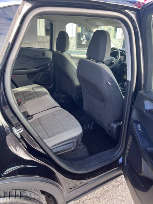 2022 Ford Escape SE