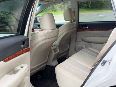 2012 Subaru Outback 2.5i Limited