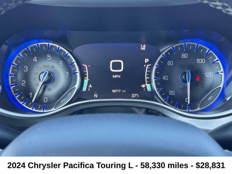 2024 Chrysler Pacifica Touring L