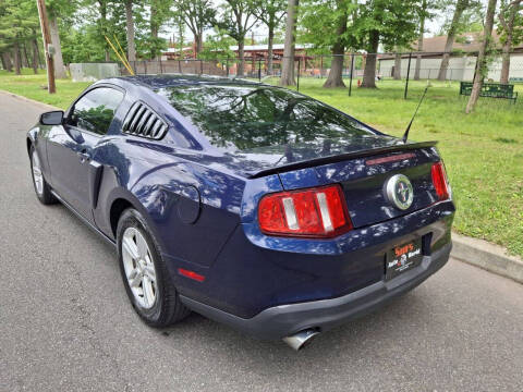 2012 Ford Mustang V6