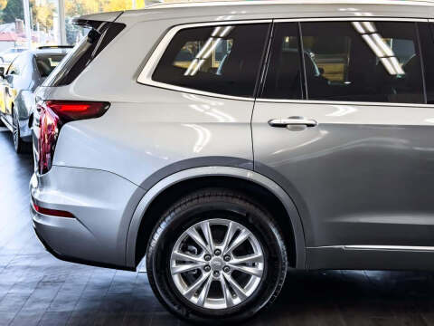 2024 Cadillac XT6 Luxury