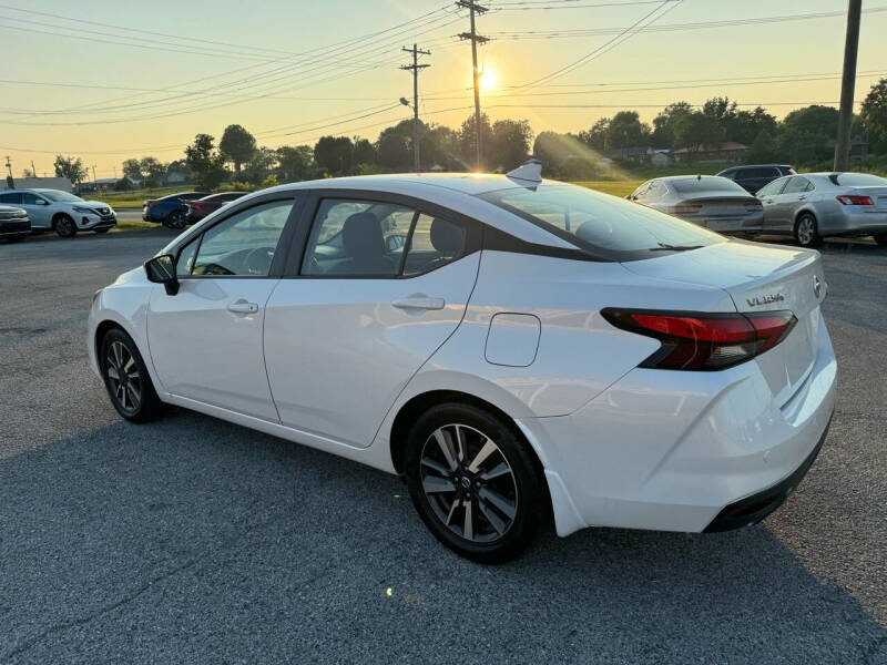 2021 Nissan Versa SV