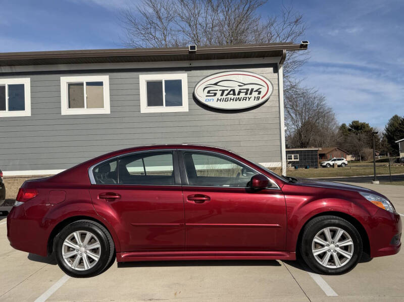 2012 Subaru Legacy Premium's photo