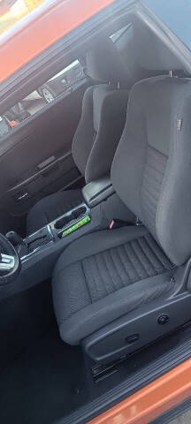 2011 Dodge Challenger SE