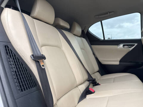 2011 Lexus CT 200h Premium