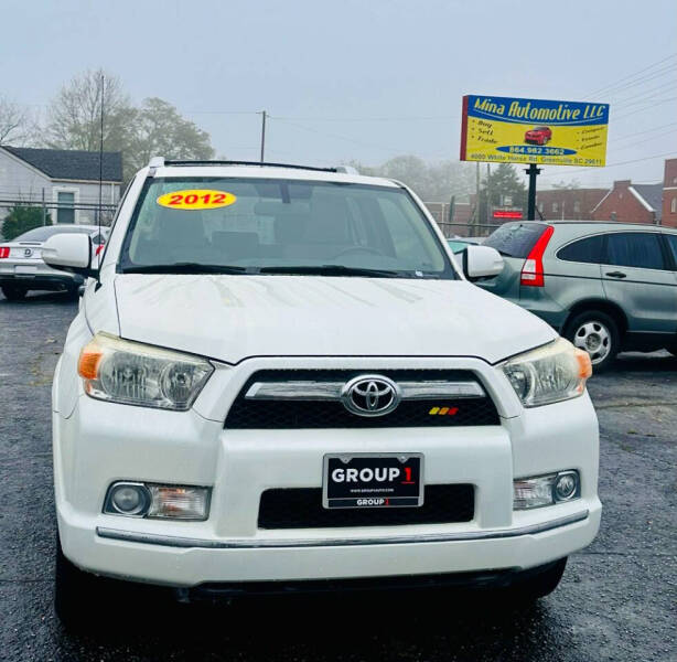 2012 Toyota 4Runner SR5's photo