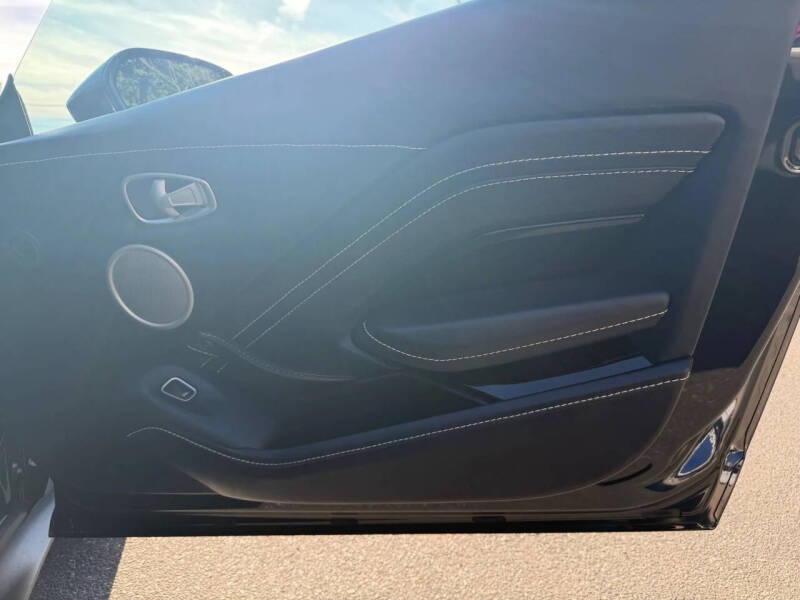 2020 Aston Martin Vantage