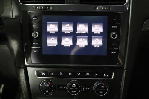 2017 Volkswagen e-Golf SE