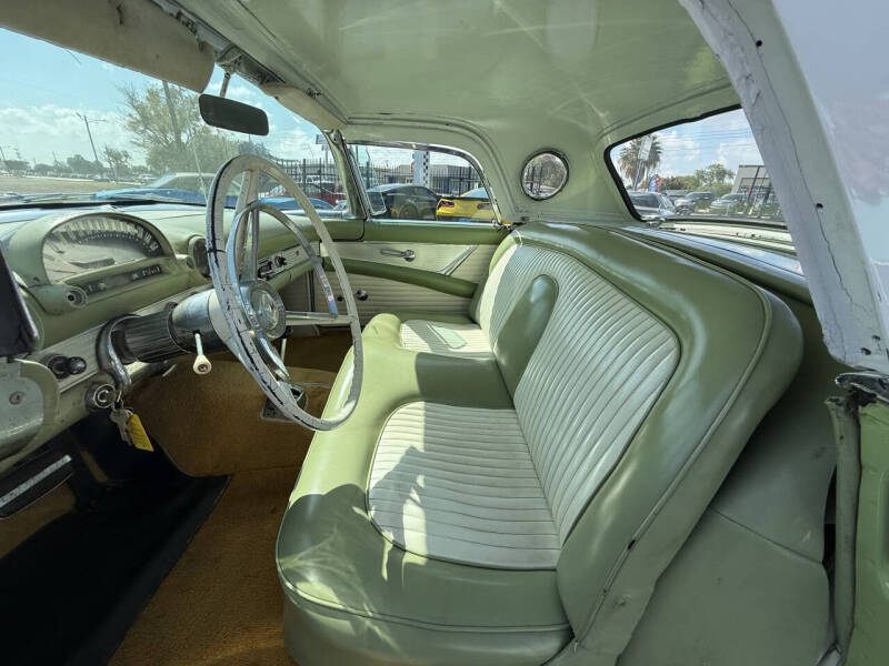 1956 Ford Thunderbird