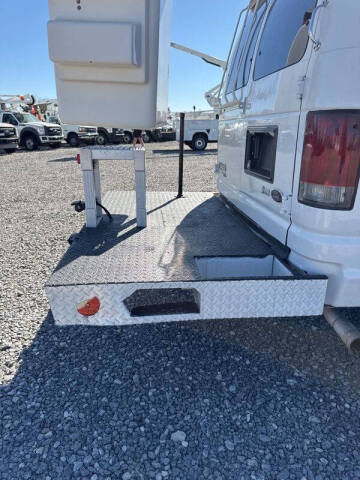 2011 Ford E-Series E-350 SD